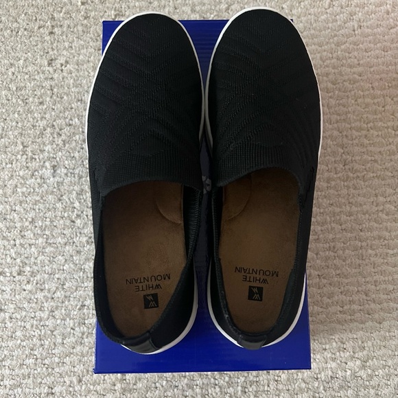 Brand New White Mountain Slip On Shoes Size 8 - Picture 5 of 6
